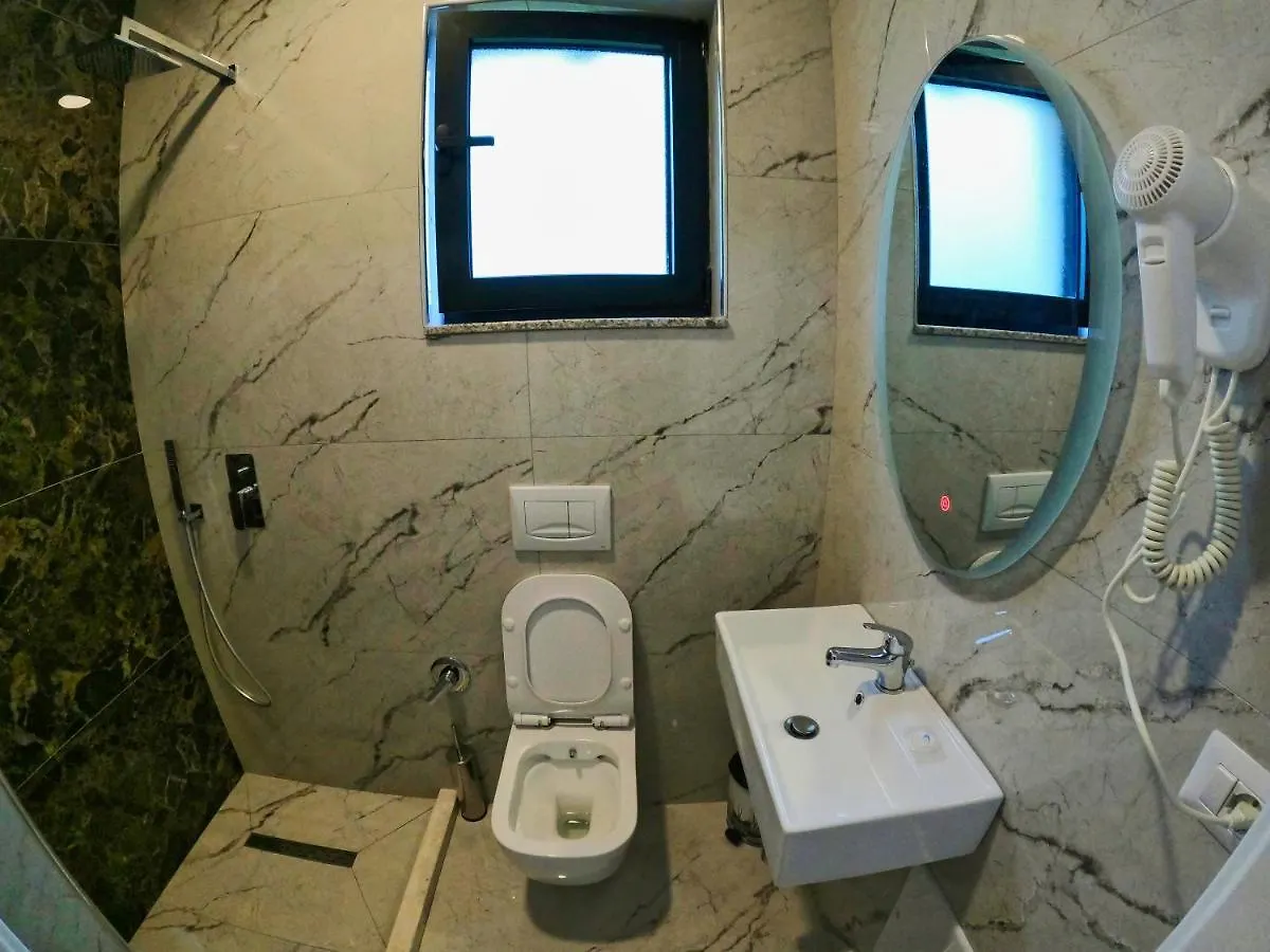 Hotel Braxton Shupenze