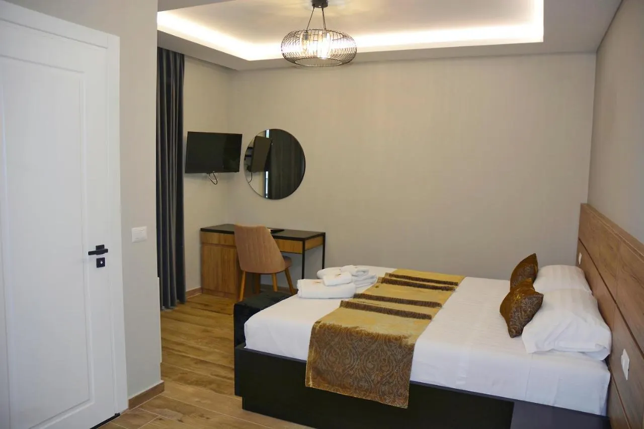 Hotel Braxton Shupenze