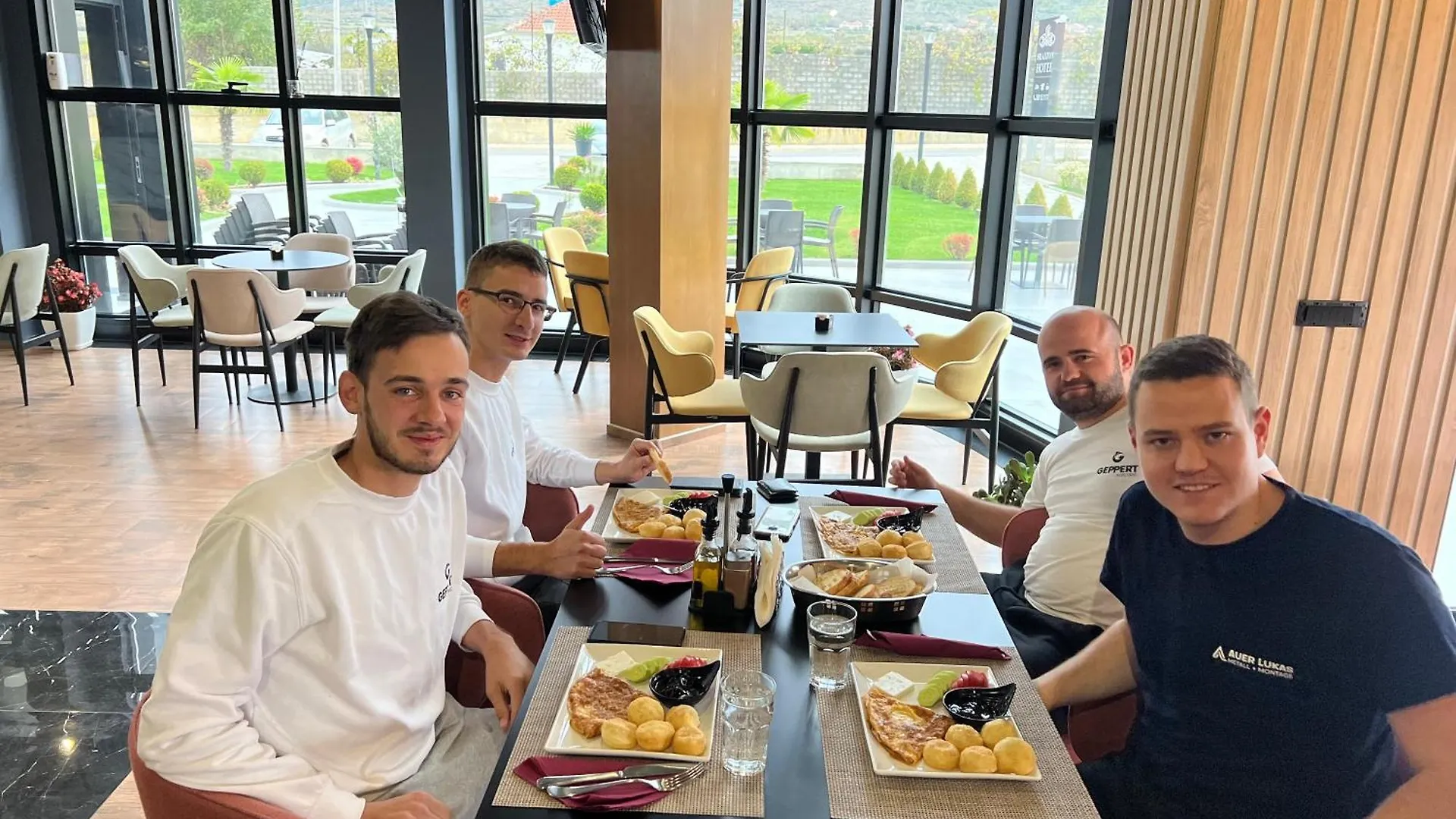 ****  Hotel Braxton Shupenze Albanien