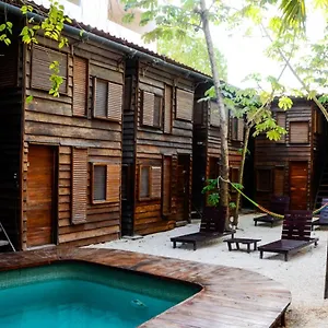 Guest house Aldea Tzunun **