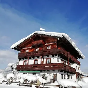Guest house Gaestehaus Marianndl 